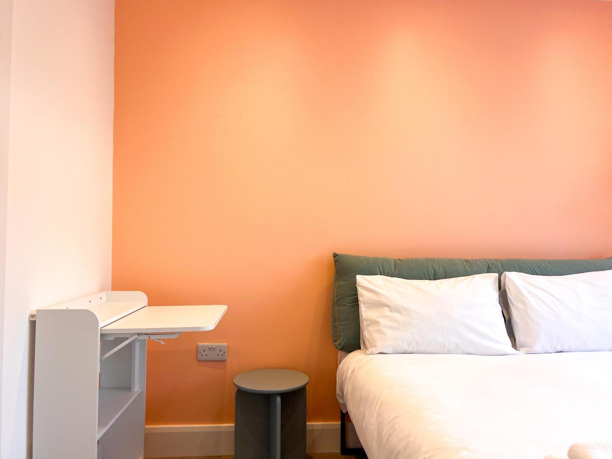Zozy Clitterhouse Hotel London Ngoại thất bức ảnh